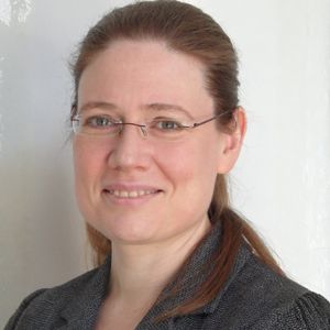 Prof. Dr. Nadine Schlüter